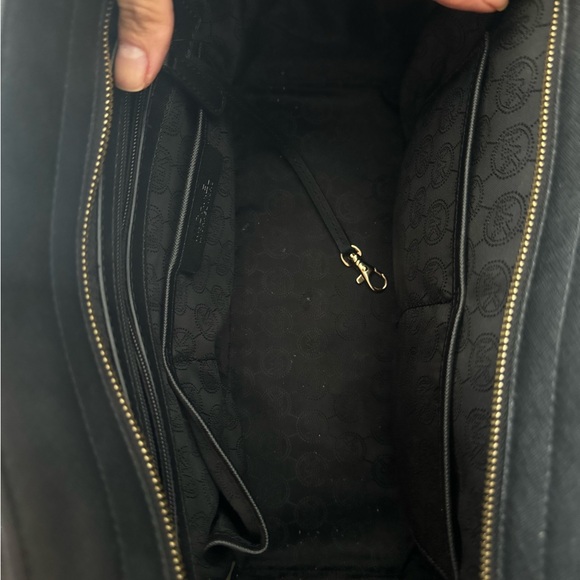 Michael Kors Purse - Picture 7 of 7